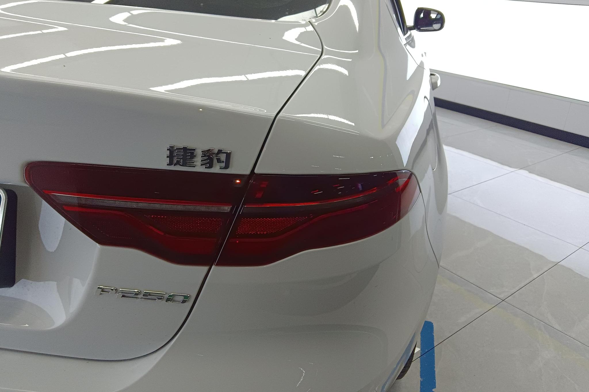 Jaguar XEL 2021 2.0T 250PS R-DYNAMIC S Sport
