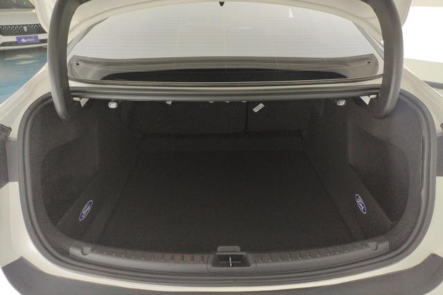 Ford Mondeo 2023 Eco Boost 245 Luxury — фото 17