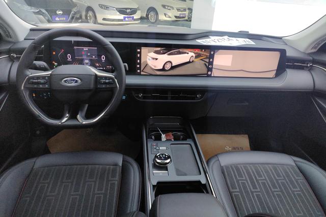 Ford Mondeo 2023 Eco Boost 245 Luxury — фото 14