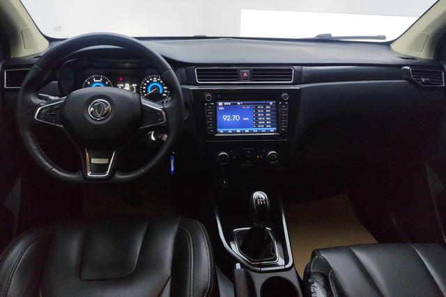 Dongfeng Fengguang 580 2017 1.8 L MTComfort — фото 13