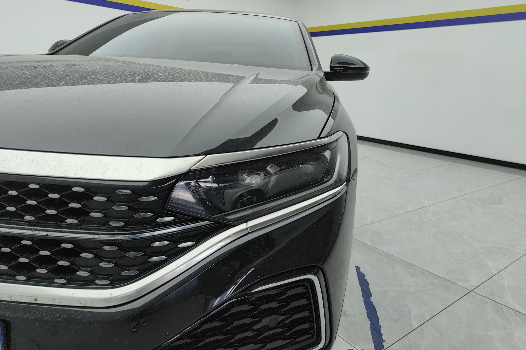 Volkswagen Passat 2024 380TSI