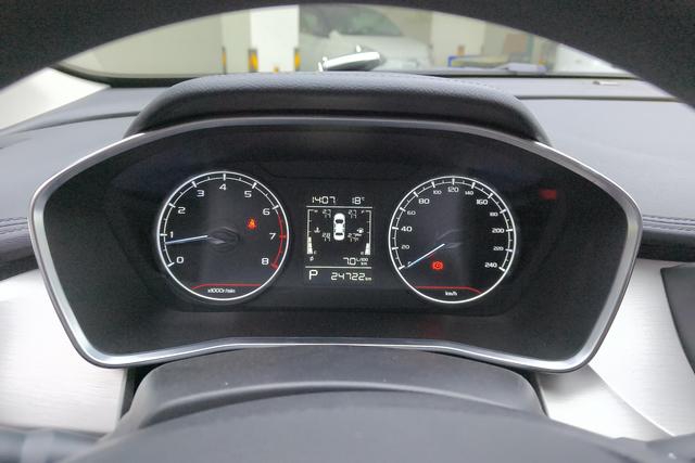 Geely Coolray 2024 1.5 T DCT — фото 14
