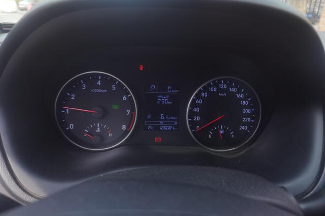 Hyundai Elantra — фото 14