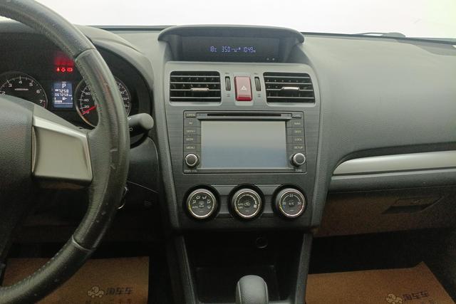 Subaru XV 2014 — фото 10
