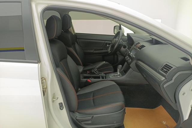 Subaru XV 2014 — фото 11