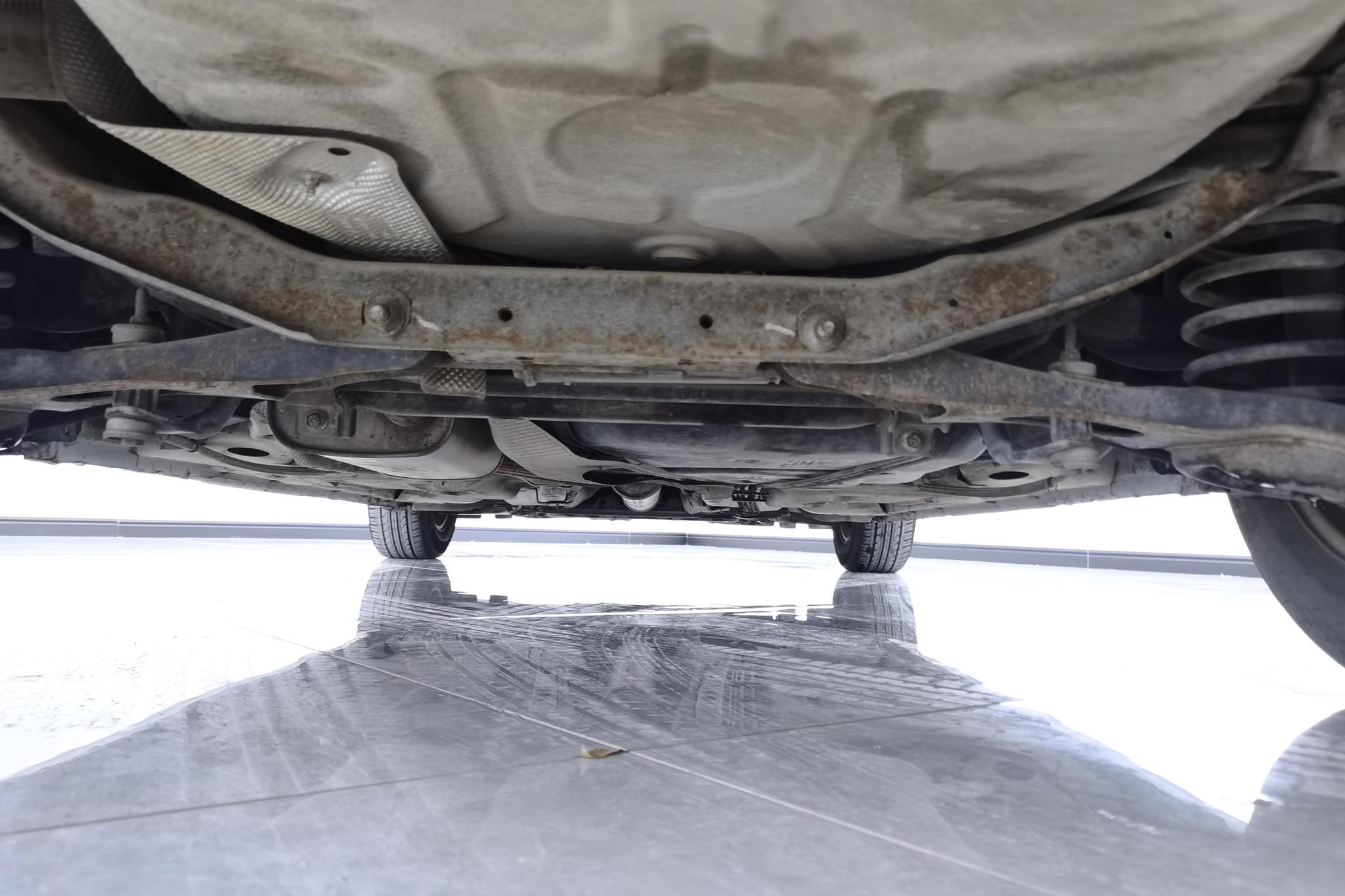 Ford Focus 2013 1.8L AT