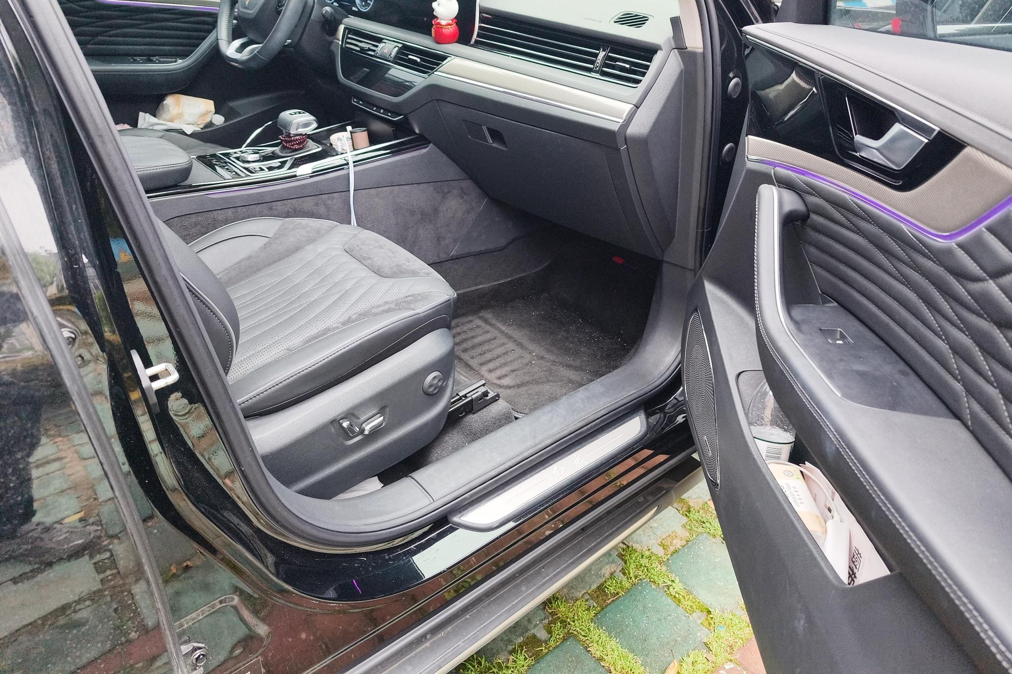 Hongqi HS5 2022 2.0T