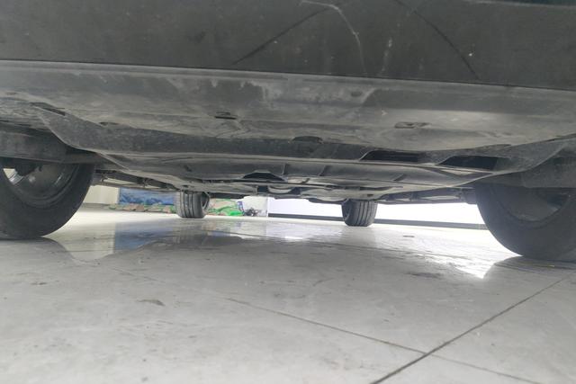 Volkswagen Tiguan L 2024 330 TSI 2 WDR-Line — фото 7