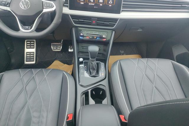 Volkswagen Tiguan L 2024 330 TSI 2 WDR-Line — фото 14