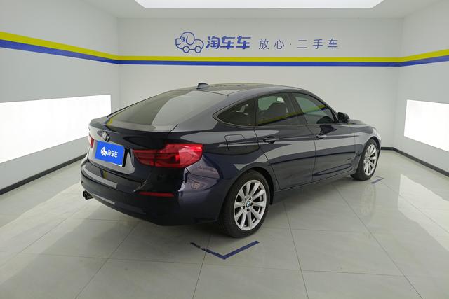 BMW 3-Series GT 2018 320i — фото 3