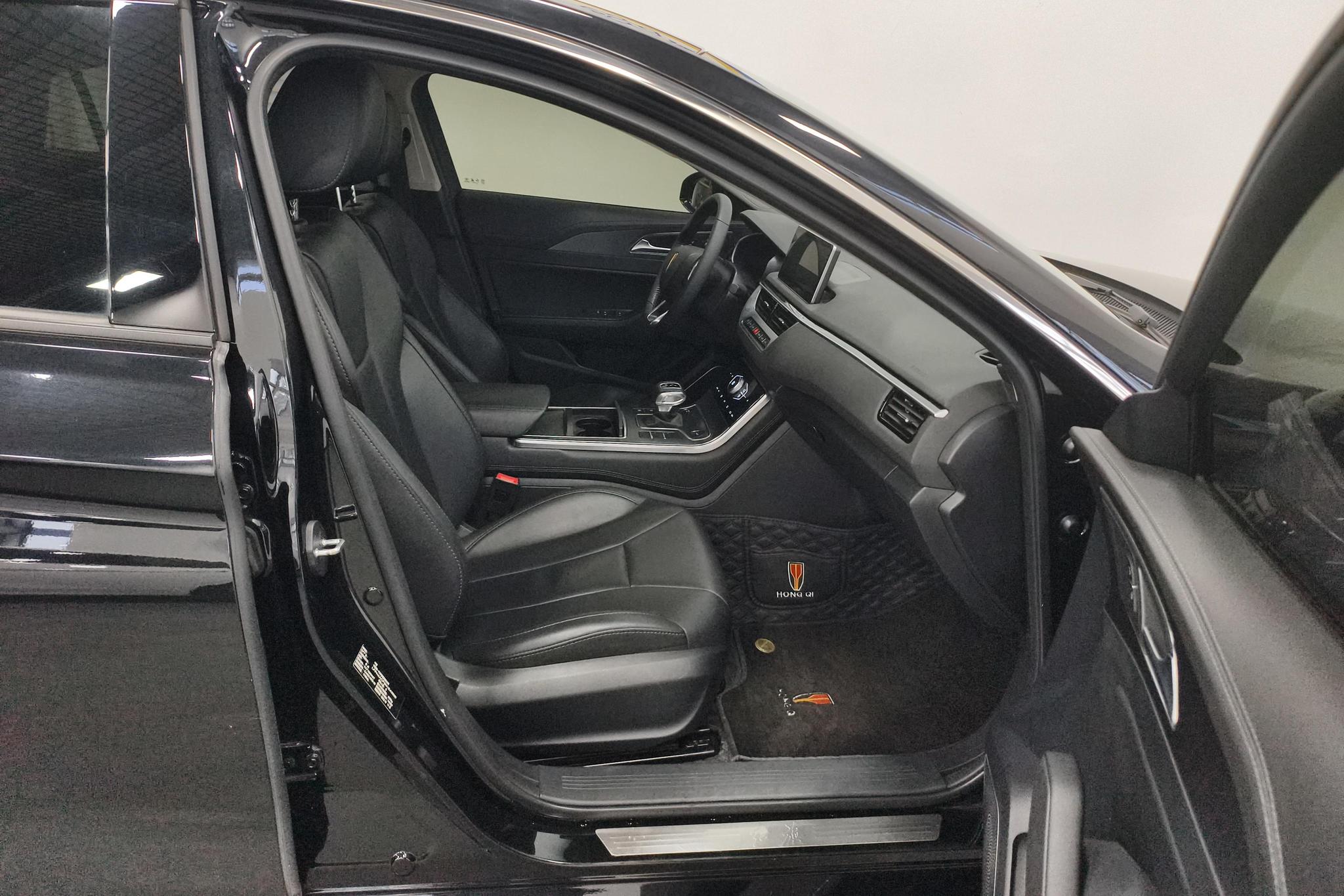Hongqi H5 2022 1.8T AT