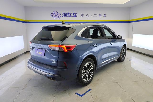 Ford Escape 2019 Eco Boost 245 4 WD — фото 3