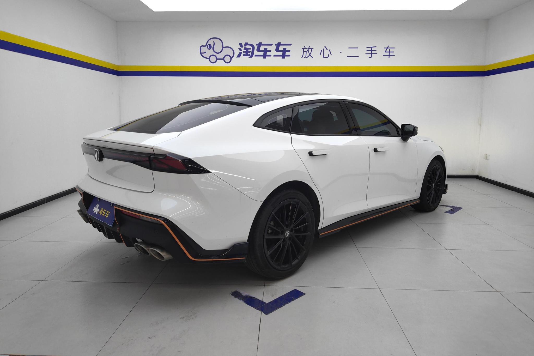 Changan UNI-V 2022 1.5T Sport