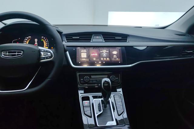 Geely Emgrand GL 2020 — фото 13