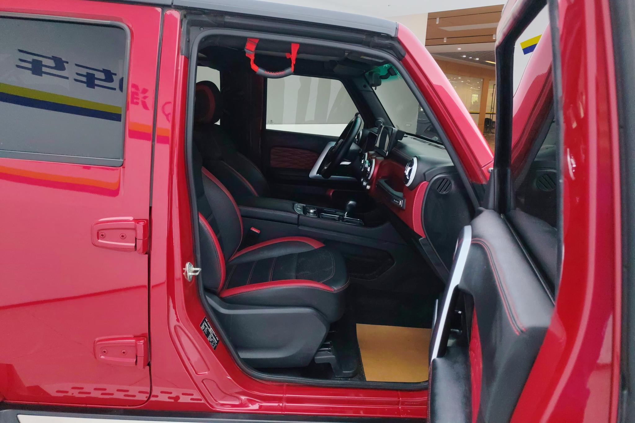 BAIC BJ40 2018 PLUS 2.3T AT Premium
