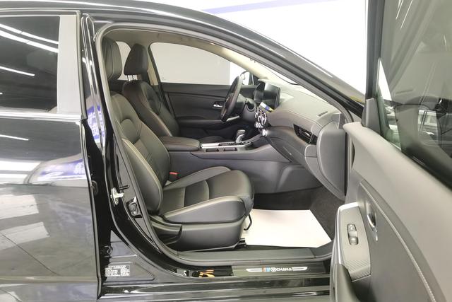 Nissan Sylphy 2023 1.6 L CVT — фото 15