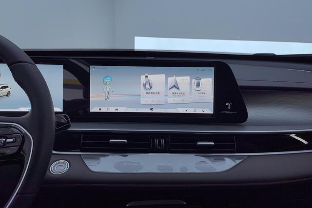 Chery 8 PRO 2024 390 T 2 WD 7 — фото 13