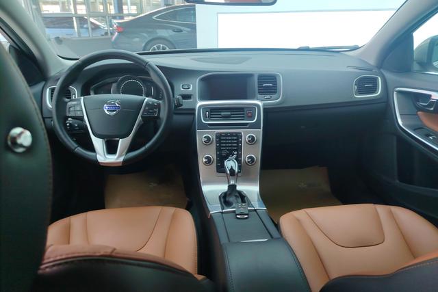 Volvo S60 2016 S 60 L T 4 — фото 13