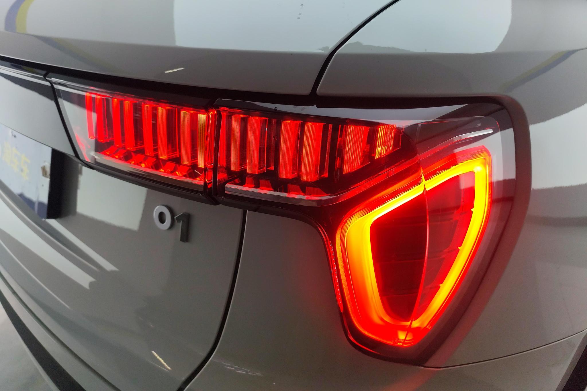 Lynk & Co 01 2017 2.0T Pro