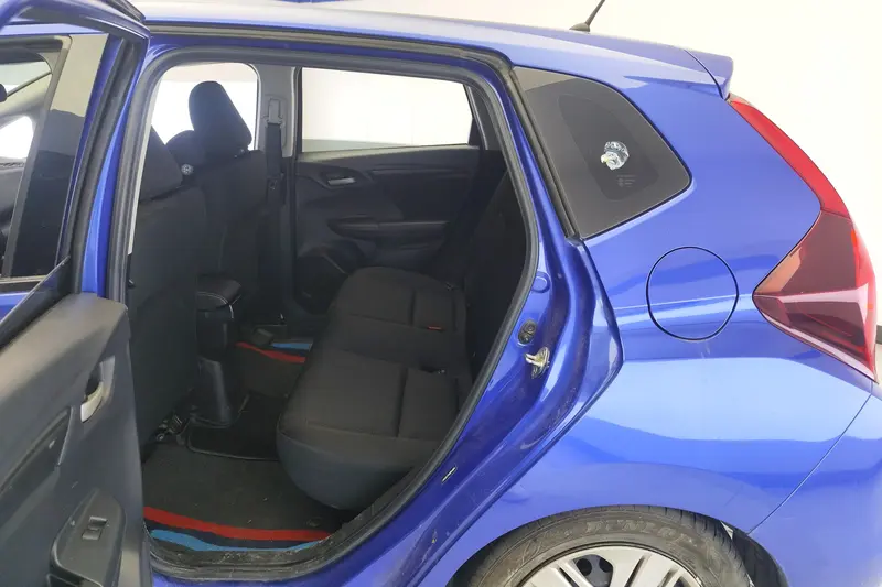 Honda Fit — фото 11