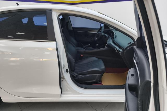 Changan Eado 2021 PLUS 1.6 L GDI MTLuxury — фото 16