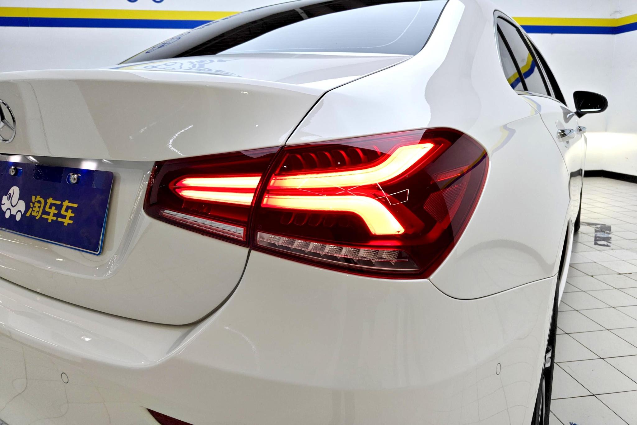 Mercedes-Benz A-Class A 2022 A 200 L Sport Fashion