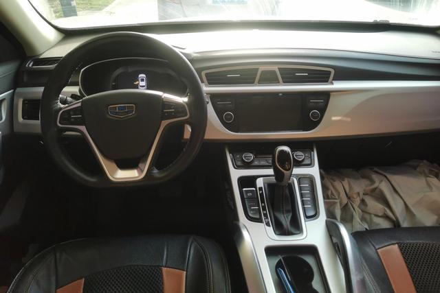 Geely Atlas (Boyue) — фото 12