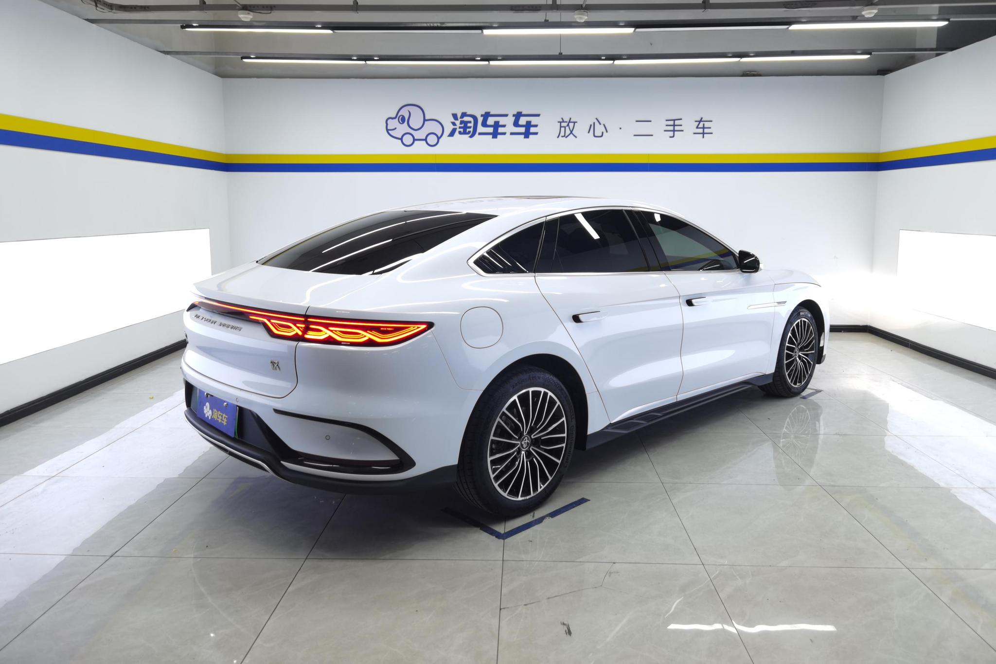 BYD Han DM 2022 DM-i 121KM