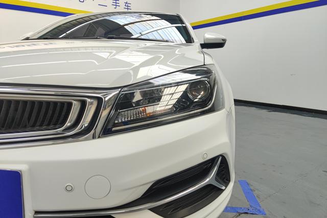 Geely Emgrand 2020 1.5 L MTLuxury — фото 5