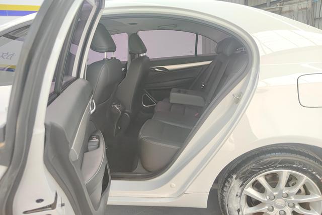 Geely Emgrand 2020 1.5 L MTLuxury — фото 16