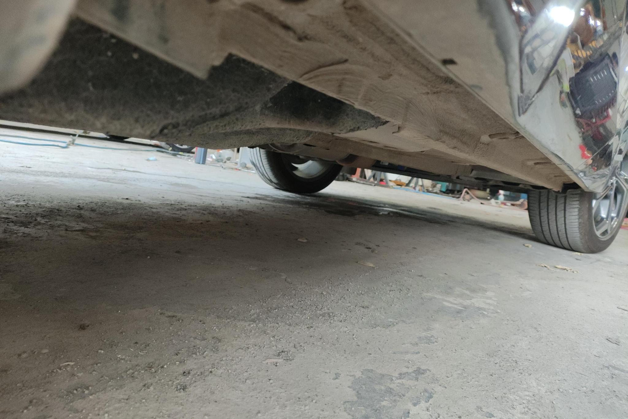 Geely Monjaro L 2024 2.0TD AT