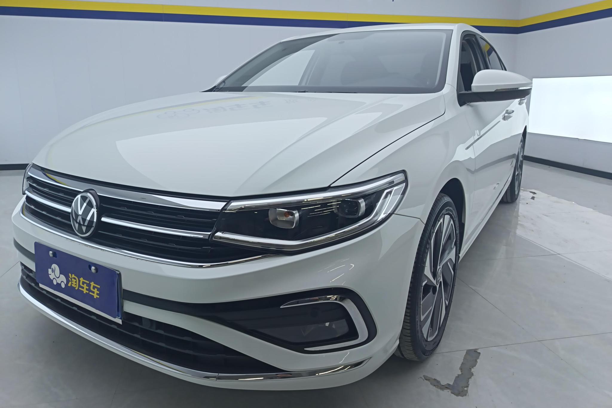 Volkswagen Bora 2023 200TSI DSG