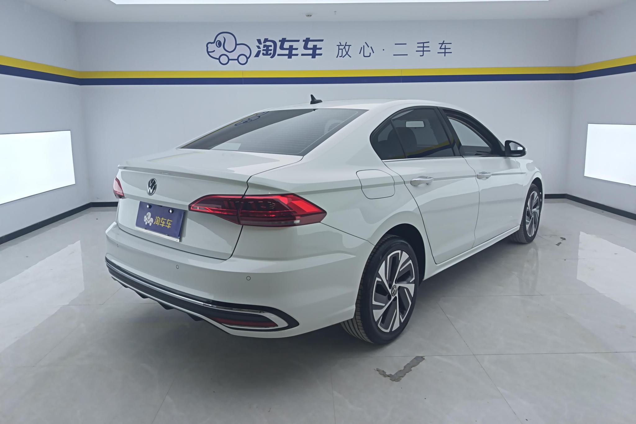 Volkswagen Bora 2023 200TSI DSG