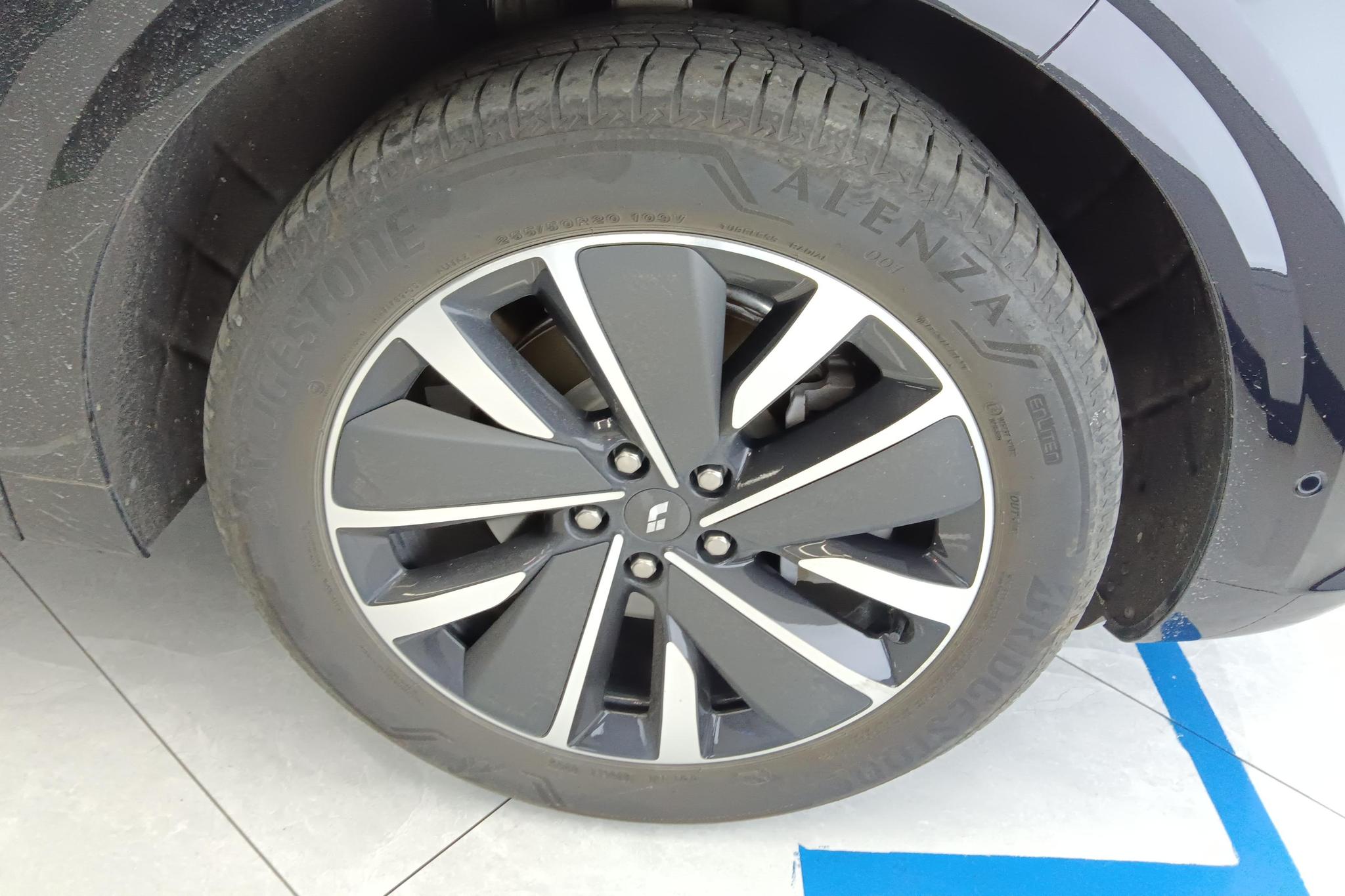 Li Auto L6 2025 Pro
