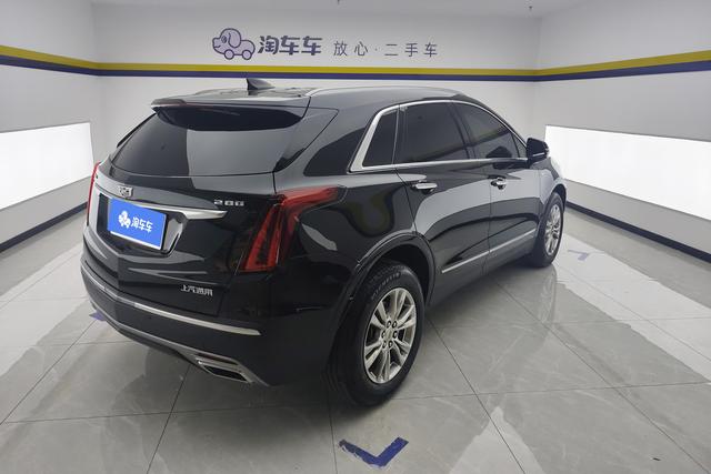 Cadillac XT5 2022 2.0 T 2 WDLuxury — фото 3