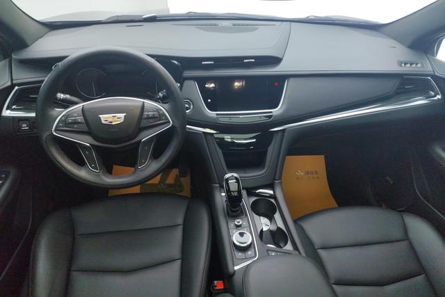Cadillac XT5 2022 2.0 T 2 WDLuxury — фото 13