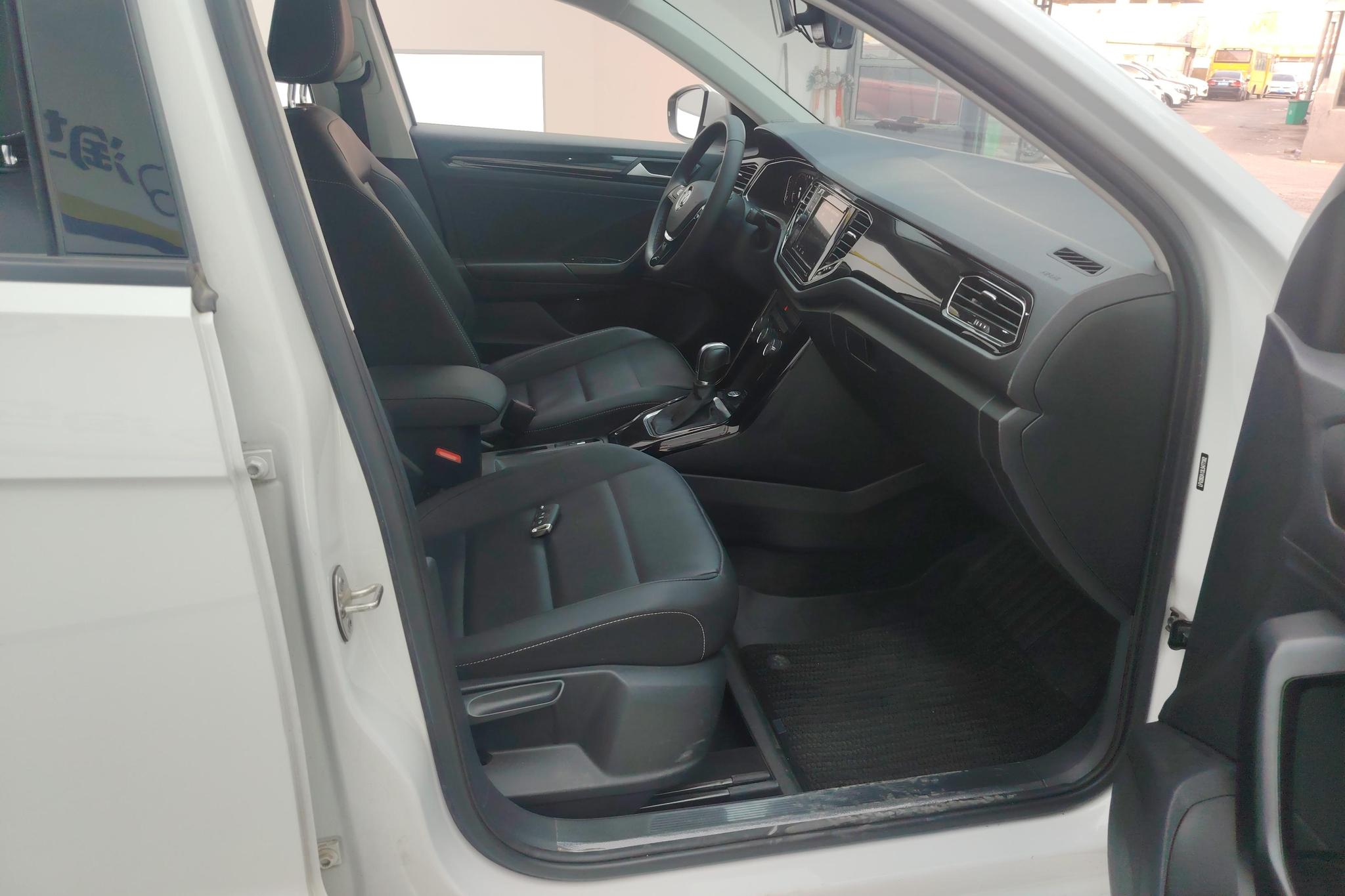 Volkswagen T-Roc 2020 280TSI DSG Comfort