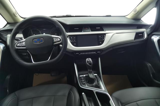 Geely X3 2019 1.5 L MT — фото 11