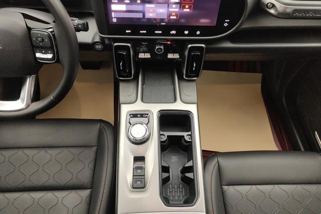 Haval Dargo 2024 1.5 T 2 WD — фото 14