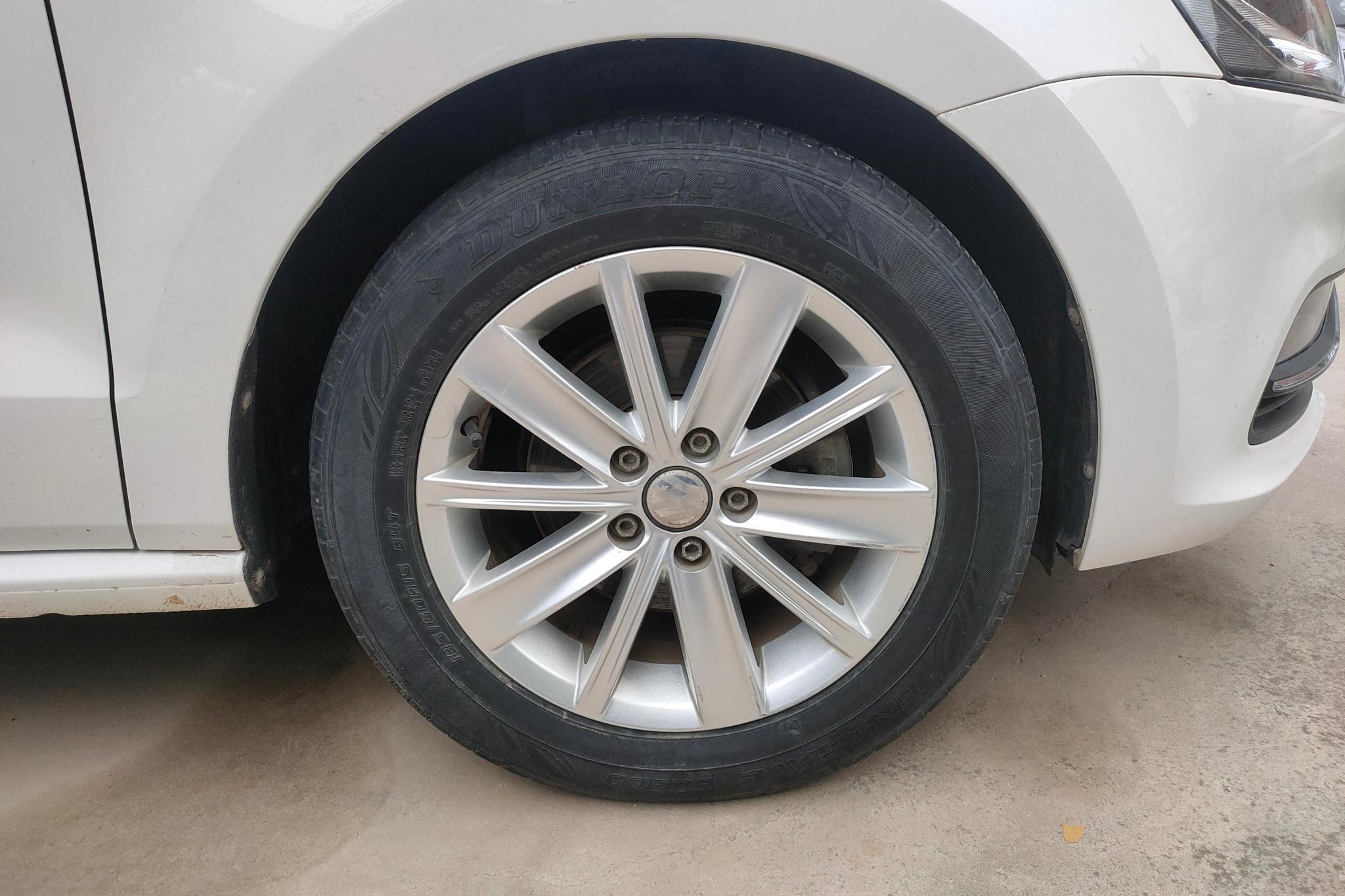 Volkswagen Polo 2018 1.5L AT