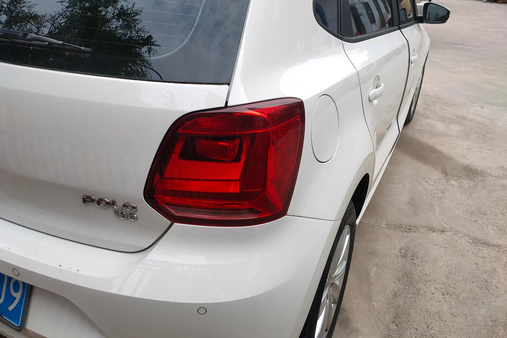 Volkswagen Polo 2018 1.5L AT