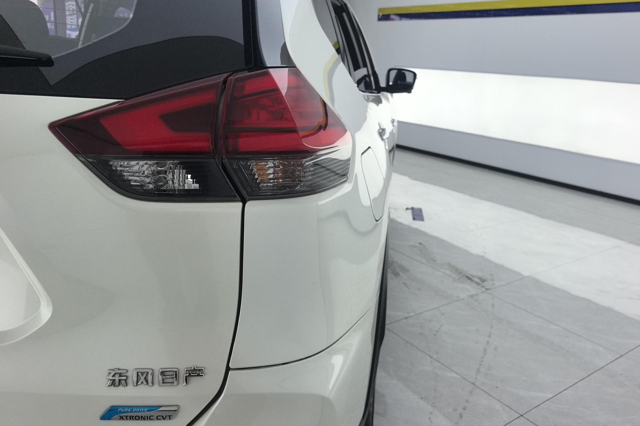 Nissan X-Trail 2017 2.0L CVT Comfort 2WD
