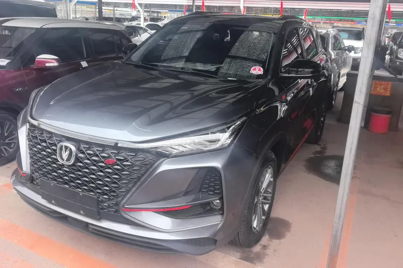 Changan CS75 PLUS — фото 1