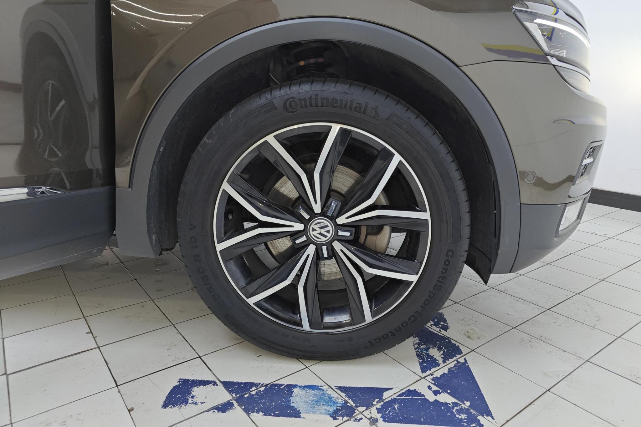 Volkswagen Tiguan L L 2017 330TSI AT Flagship