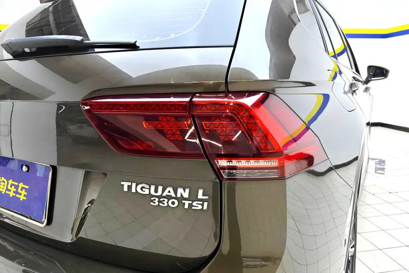 Volkswagen Tiguan L — фото 5