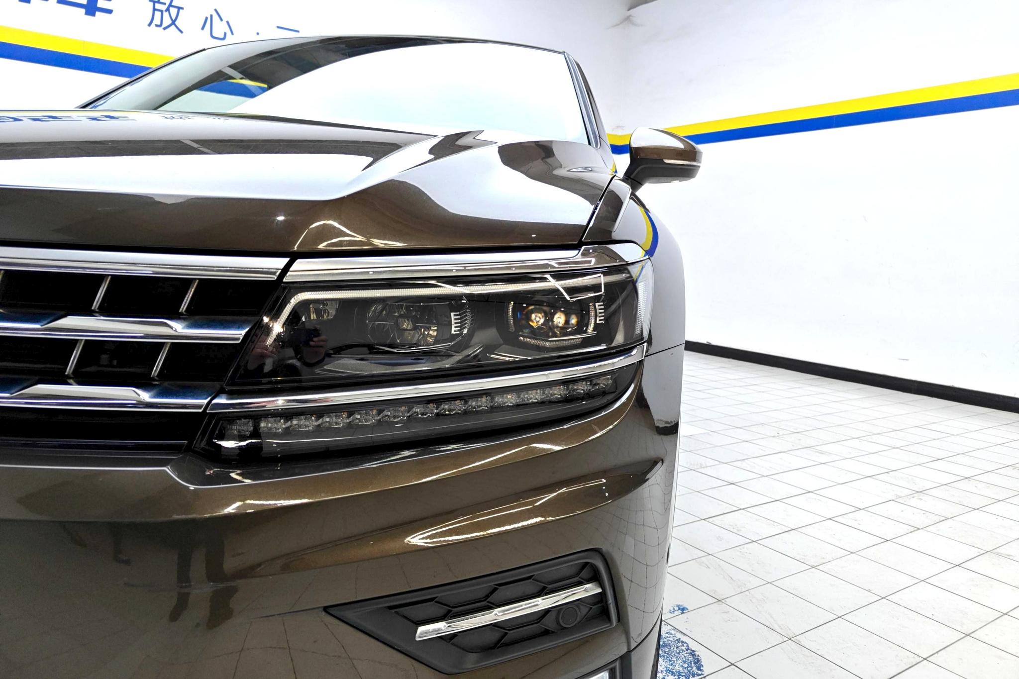 Volkswagen Tiguan L L 2017 330TSI AT Flagship