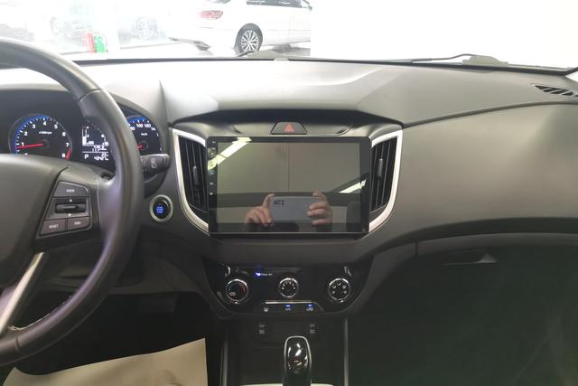 Hyundai ix25 2017 1.6 L AT — фото 10