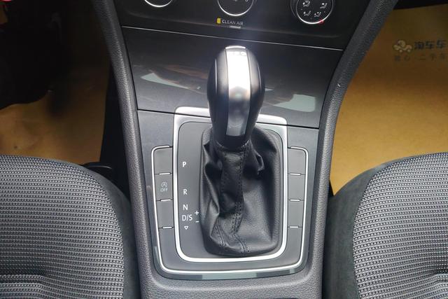 Volkswagen Golf 2020 280 TSI DSGComfort — фото 15