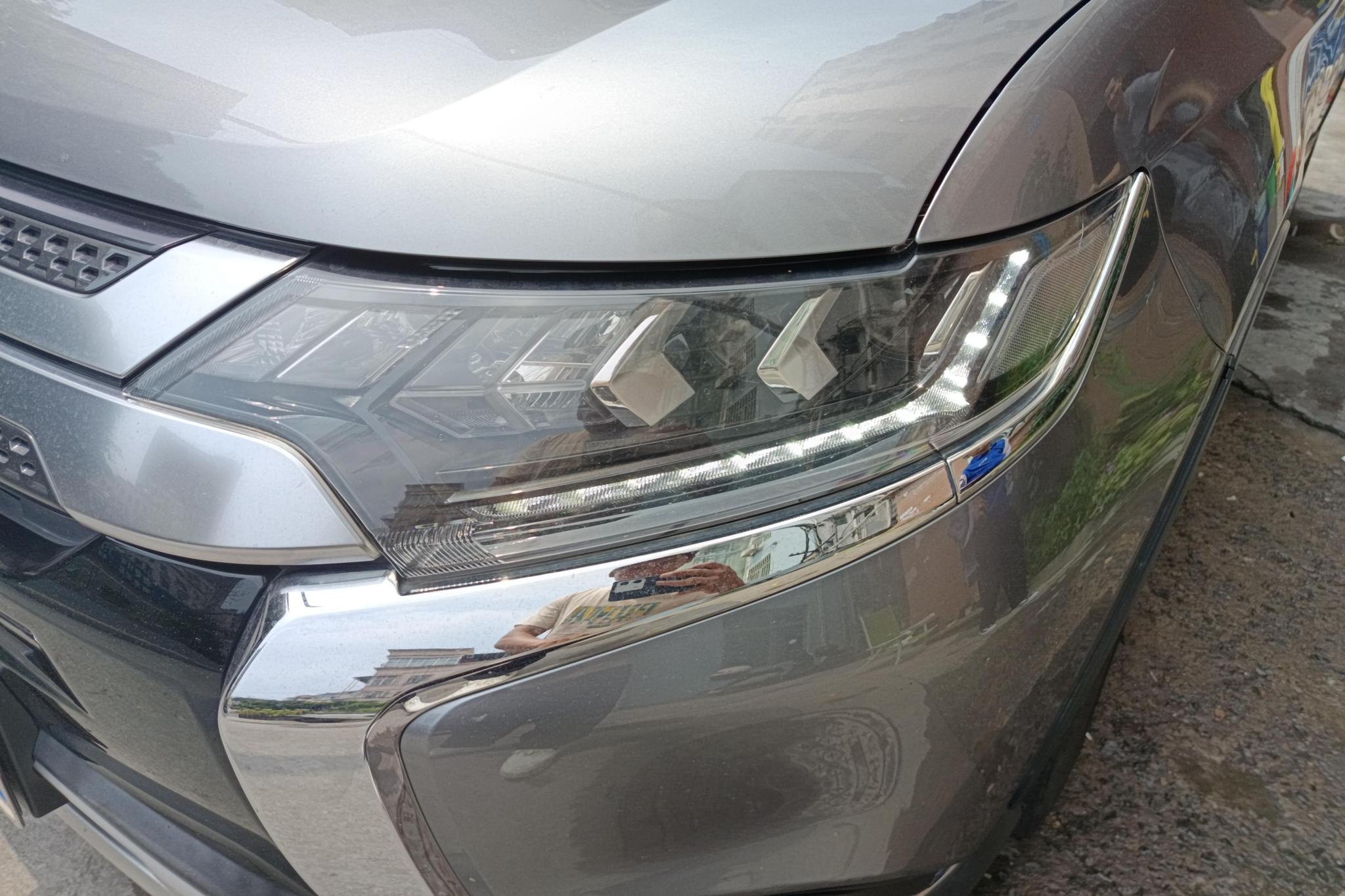 Mitsubishi Outlander 2019 2.4L 5 мест V