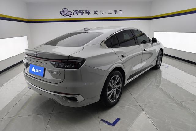 Ford Mondeo 2023 Eco Boost 180 Luxury — фото 3
